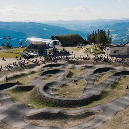 And Bike Vacation Appartment, Vinter & Summer Lägenhet Hafjell