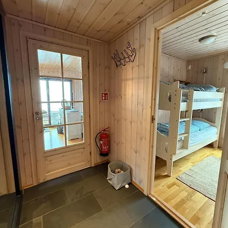 3 Bedroom And Bike Fjellandsby